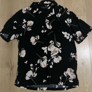No Boundaries Black Floral Button Down Shirt